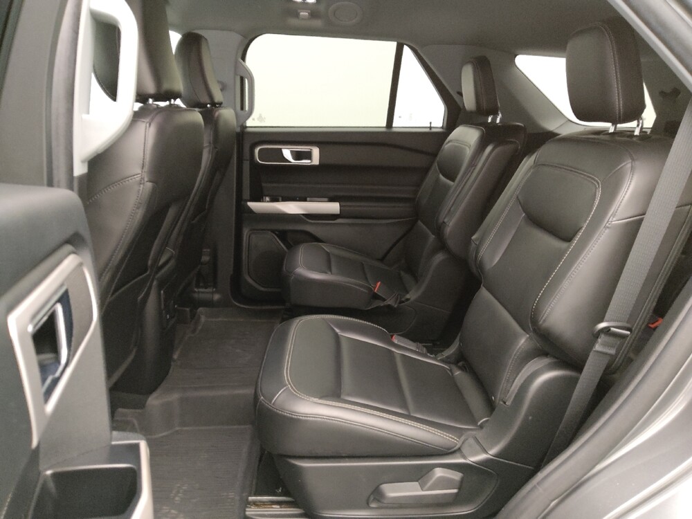 2023 Ford Explorer in Gladstone, MO 64118 - 18120997 18