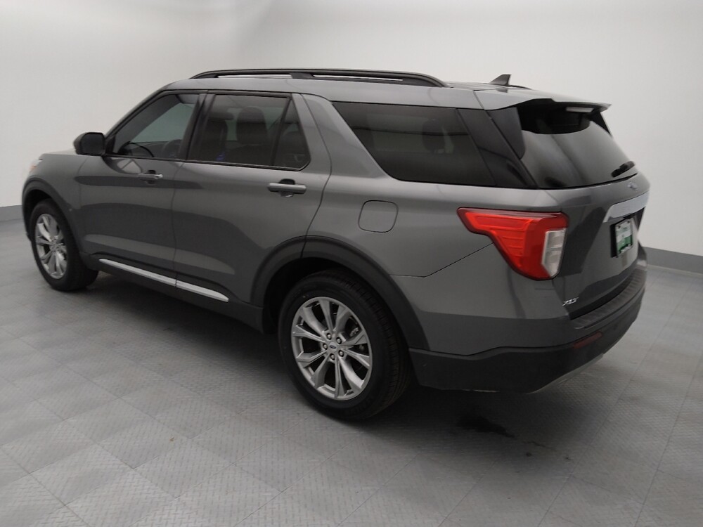 2023 Ford Explorer in Gladstone, MO 64118 - 18120997 3
