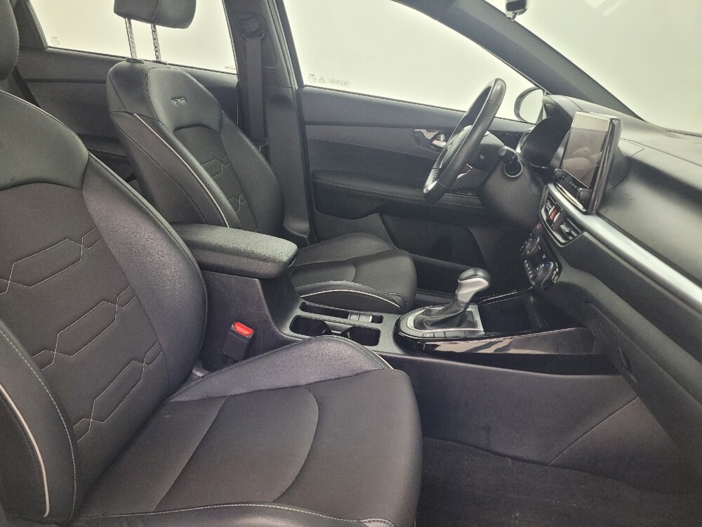 2024 Kia Forte in Gladstone, MO 64118 - 18121000 21