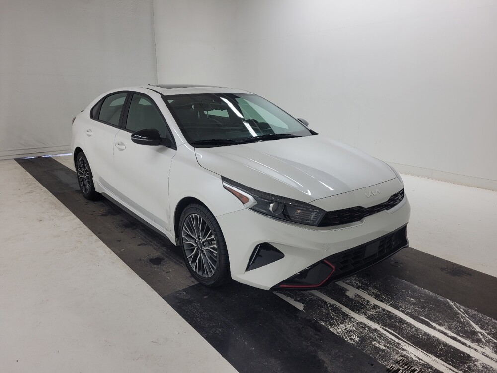 2024 Kia Forte in Gladstone, MO 64118 - 18121000 13