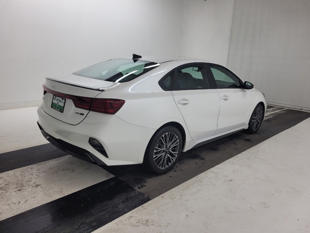 2024 Kia Forte in Gladstone, MO 64118 - 18121000 9