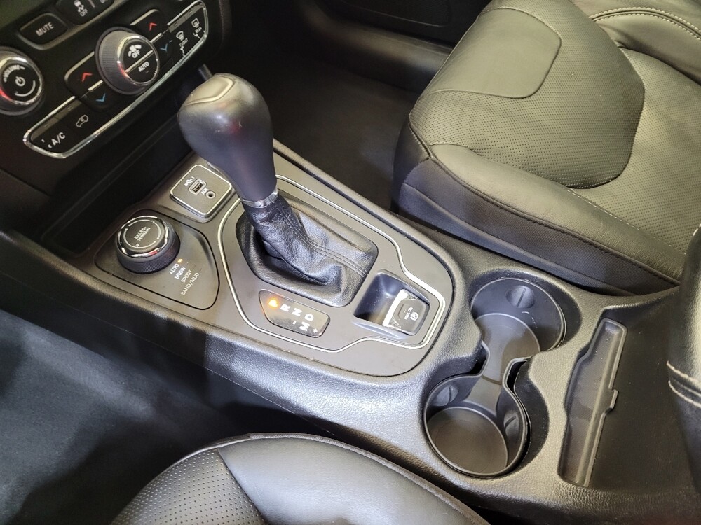 2021 Jeep Cherokee in Maple Heights, OH 44137 - 18121003 26