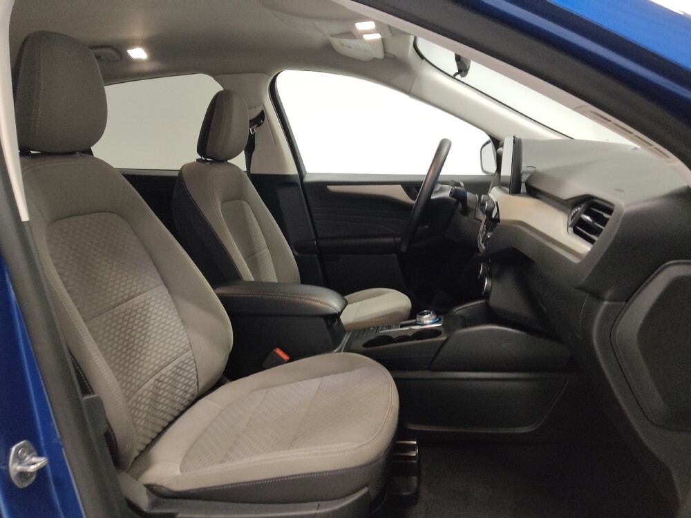 2022 Ford Escape in Columbus, OH 43231 - 18121008 21
