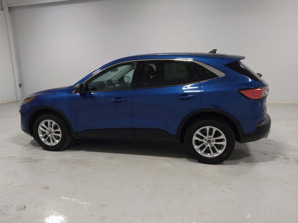 2022 Ford Escape in Columbus, OH 43231 - 18121008 3