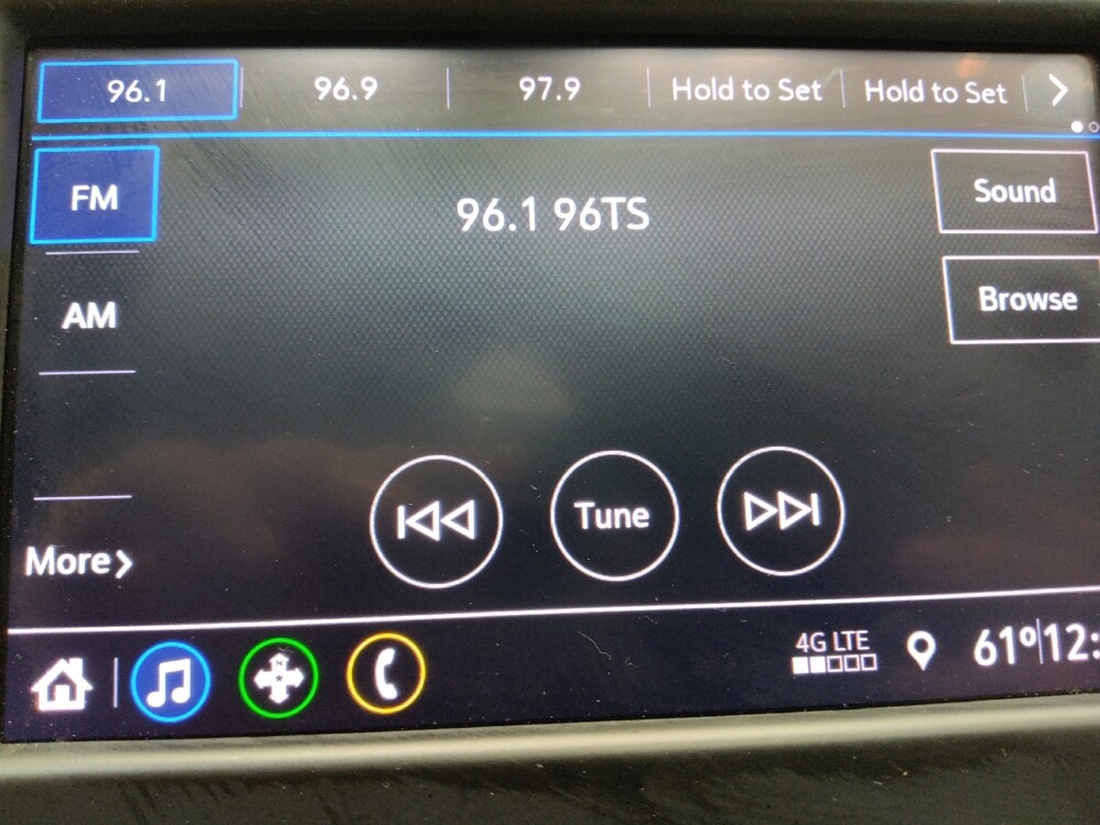 2021 Chevrolet Equinox in Fayetteville, NC 28304 - 18121013 25