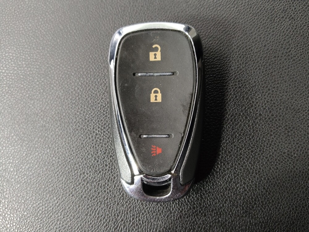 2021 Chevrolet Equinox in Fayetteville, NC 28304 - 18121013 32