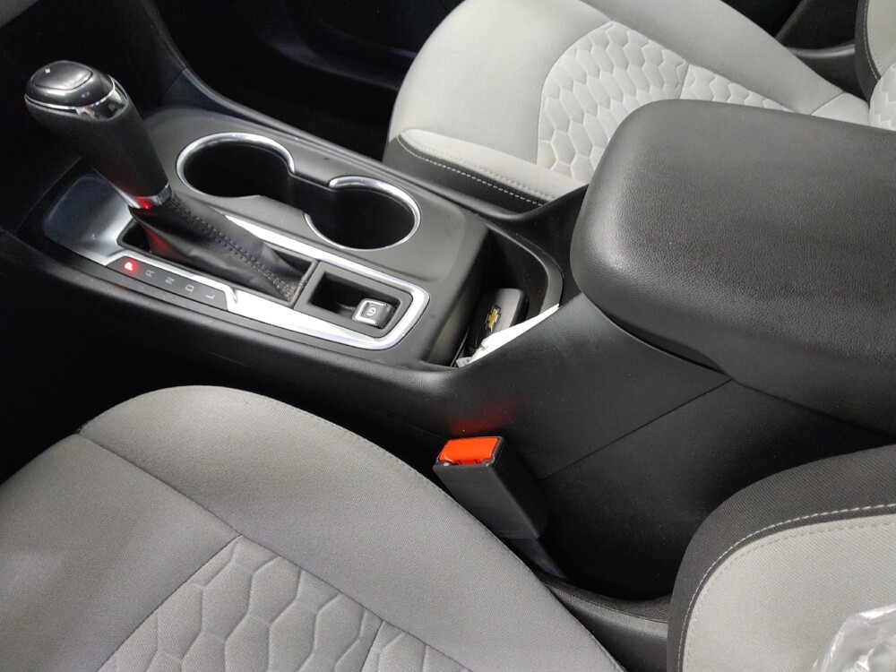 2021 Chevrolet Equinox in Fayetteville, NC 28304 - 18121013 26