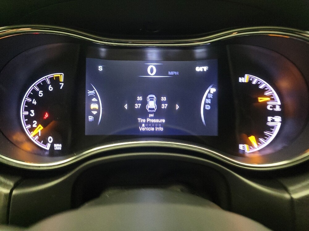 2018 Jeep Grand Cherokee in Fresno, CA 93726 - 18121016 23