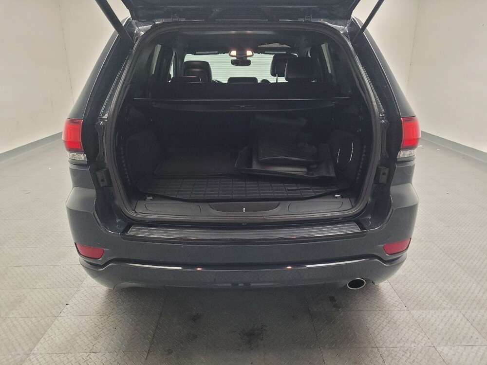 2018 Jeep Grand Cherokee in Fresno, CA 93726 - 18121016 29