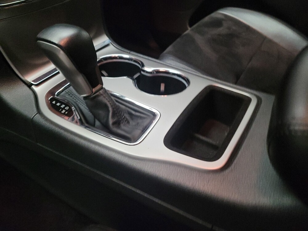 2018 Jeep Grand Cherokee in Fresno, CA 93726 - 18121016 26