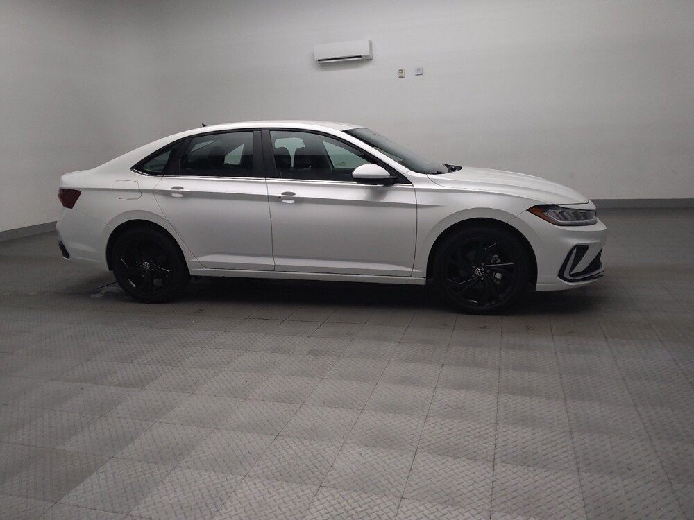 2025 Volkswagen Jetta in Fort Worth, TX 76116 - 18121020 11