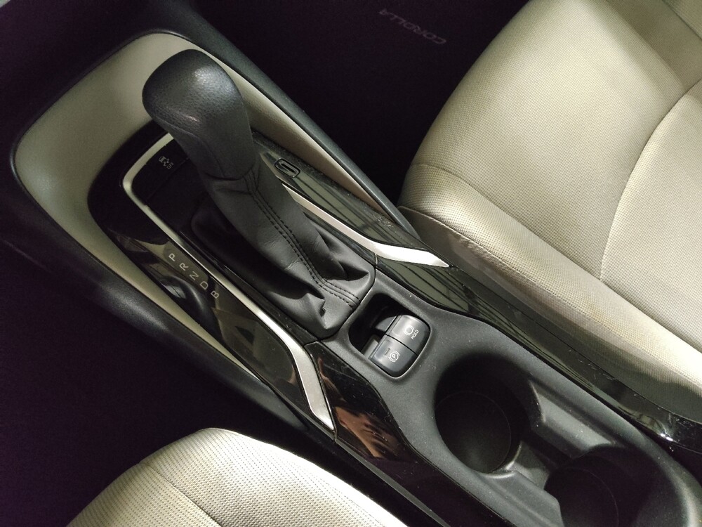 2020 Toyota Corolla in Fort Worth, TX 76116 - 18121021 26