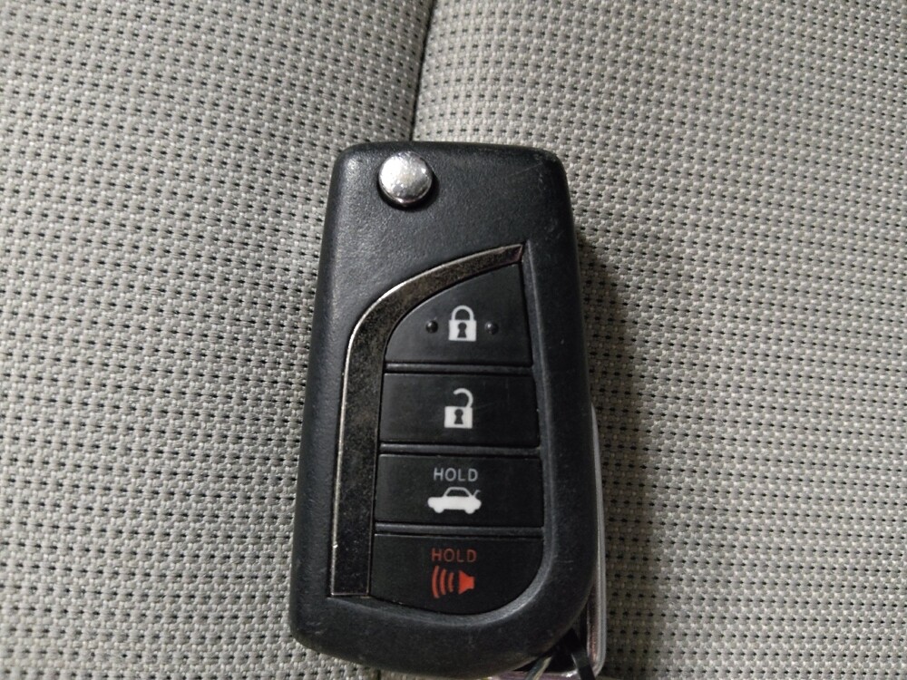 2020 Toyota Corolla in Fort Worth, TX 76116 - 18121021 32