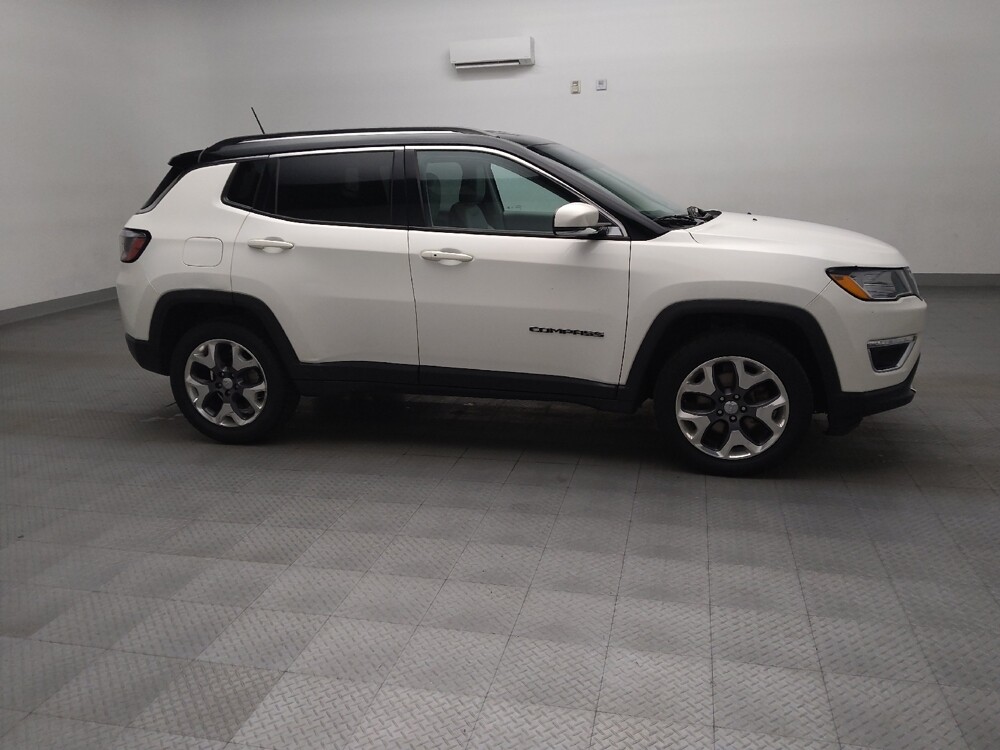 2021 Jeep Compass in Fort Worth, TX 76116 - 18121022 11