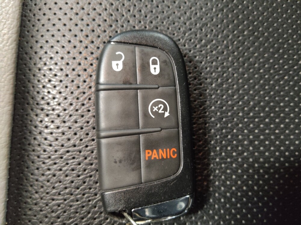 2021 Jeep Compass in Fort Worth, TX 76116 - 18121022 32