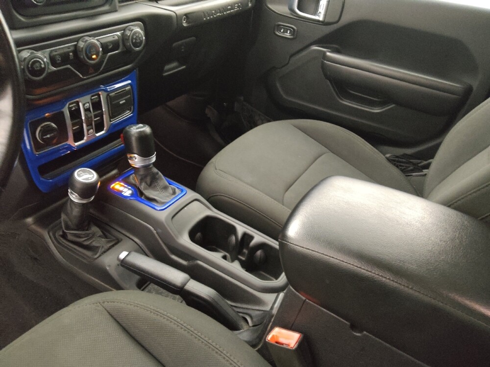 2018 Jeep Wrangler in St. Louis, MO 63136 - 18121024 26