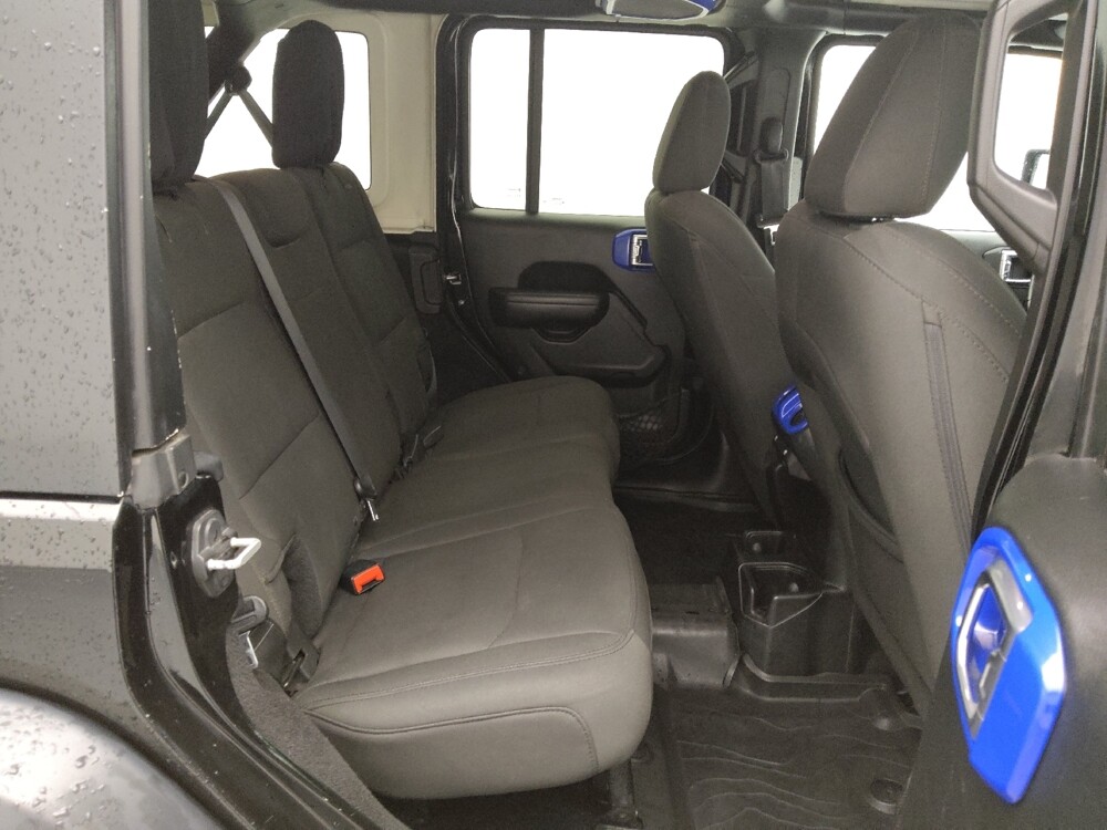 2018 Jeep Wrangler in St. Louis, MO 63136 - 18121024 19