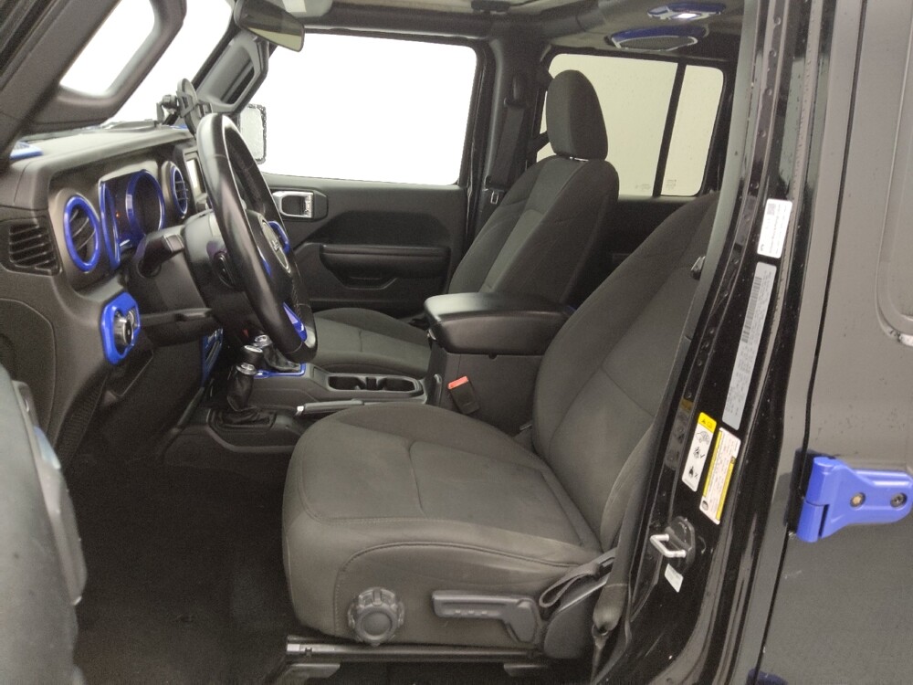 2018 Jeep Wrangler in St. Louis, MO 63136 - 18121024 17