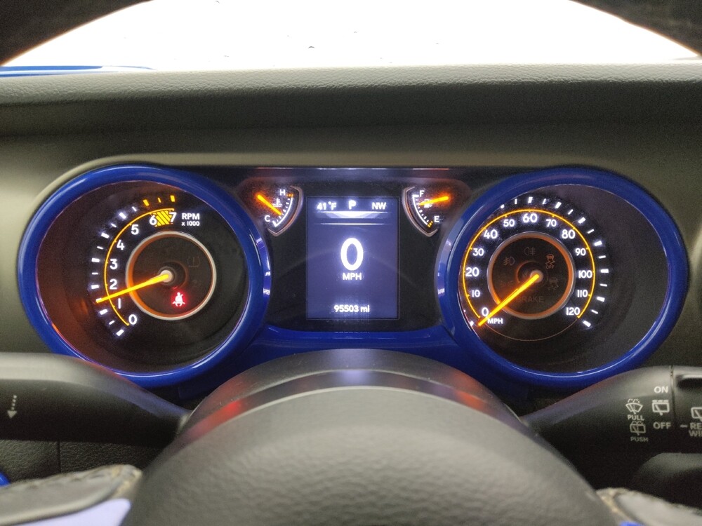 2018 Jeep Wrangler in St. Louis, MO 63136 - 18121024 23