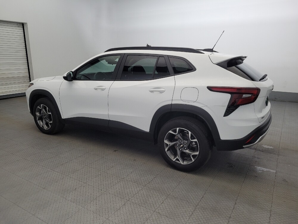 2024 Chevrolet Trax in Henrico, VA 23223 - 18121025 3