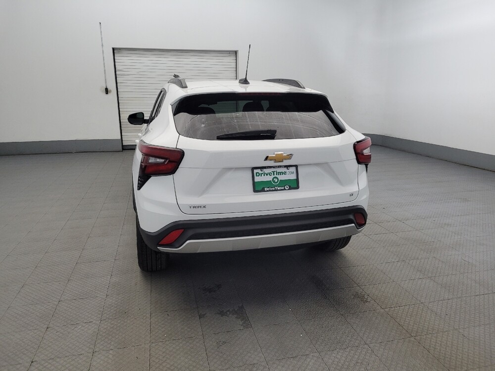 2024 Chevrolet Trax in Henrico, VA 23223 - 18121025 6