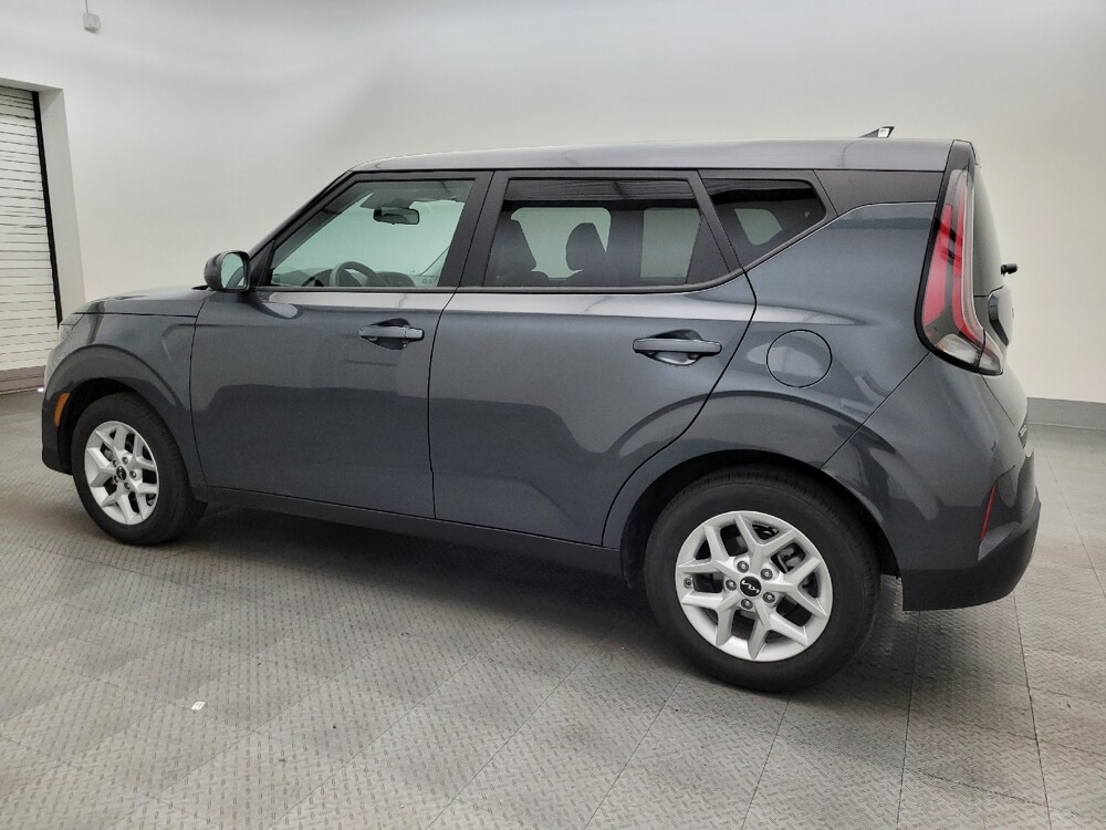 2025 Kia Soul in Tucson, AZ 85705 - 18121028 3