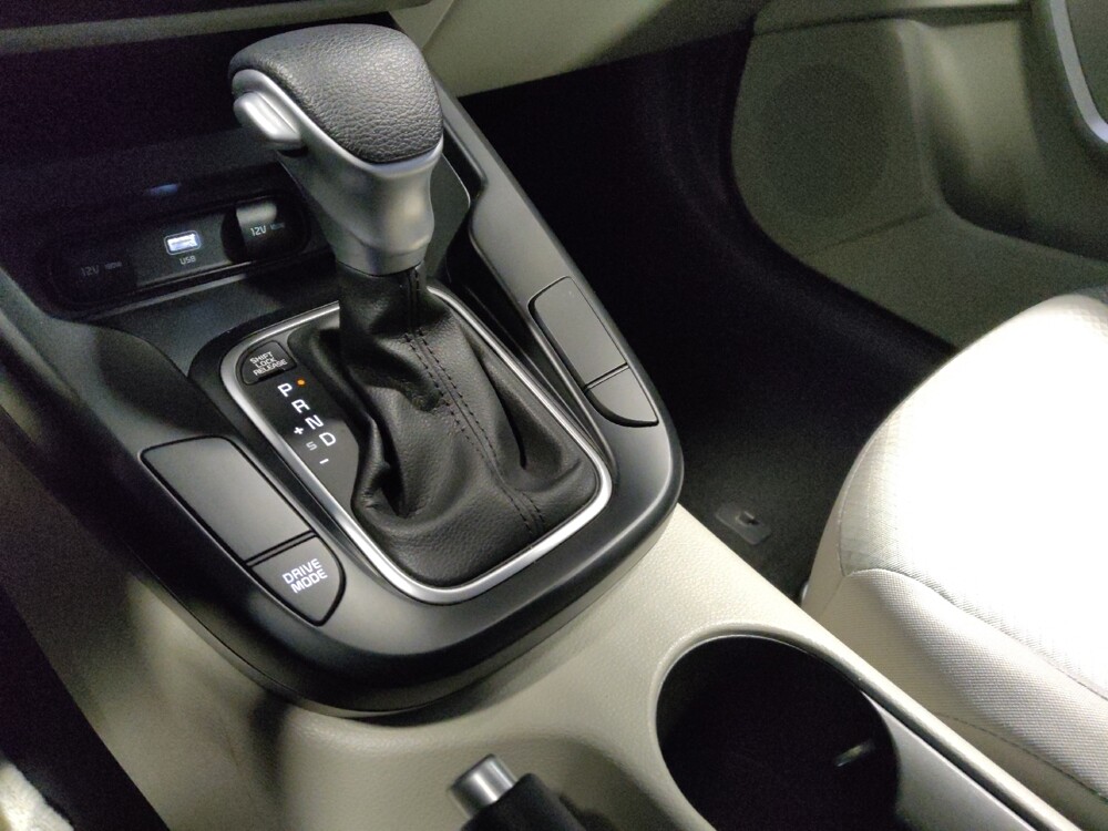 2025 Kia Soul in Tucson, AZ 85705 - 18121028 26