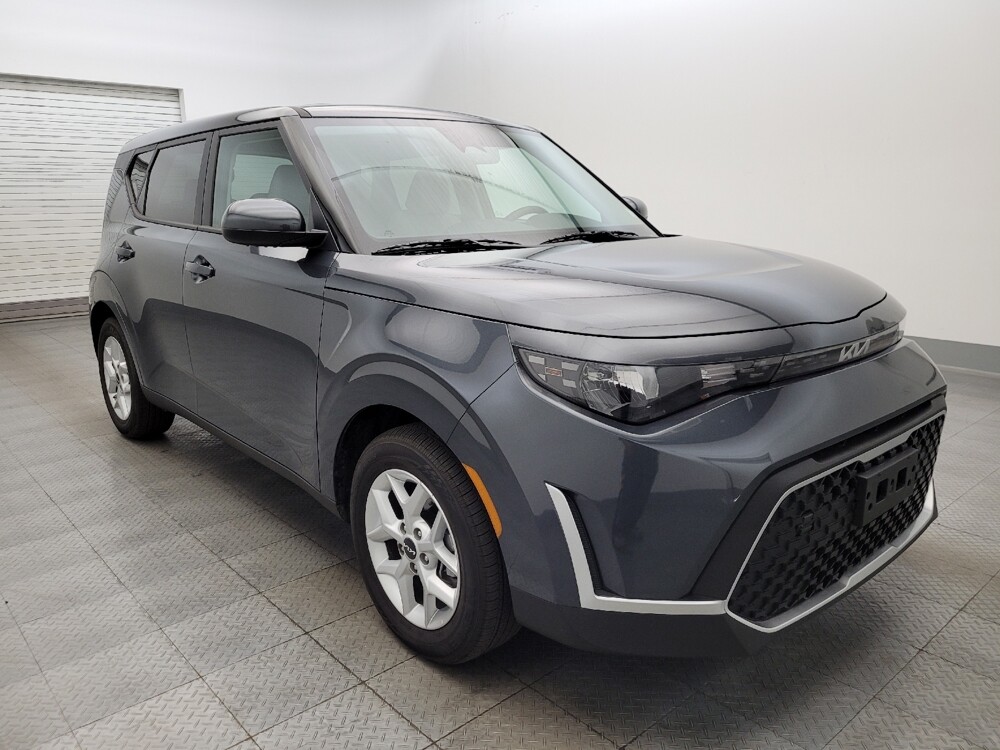 2025 Kia Soul in Tucson, AZ 85705 - 18121028 13