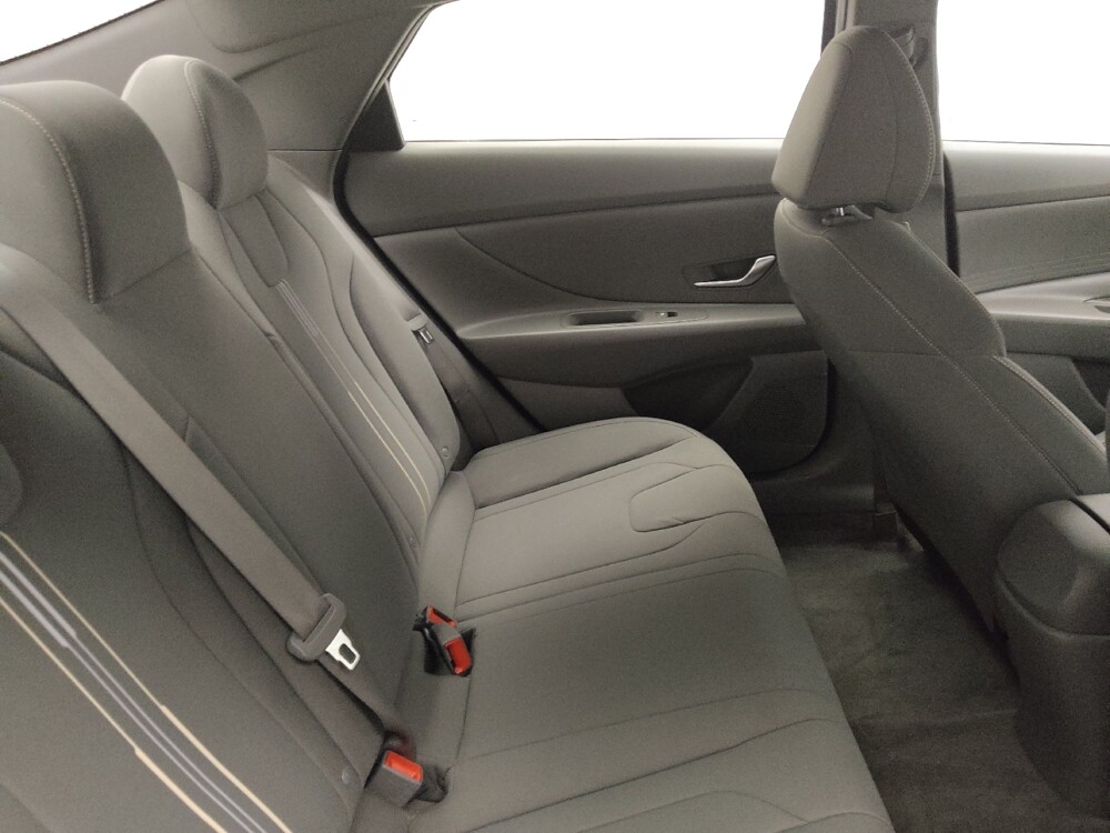 2023 Hyundai Elantra in Lombard, IL 60148 - 18121034 19