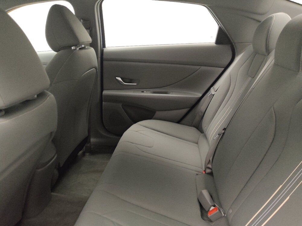 2023 Hyundai Elantra in Lombard, IL 60148 - 18121034 18