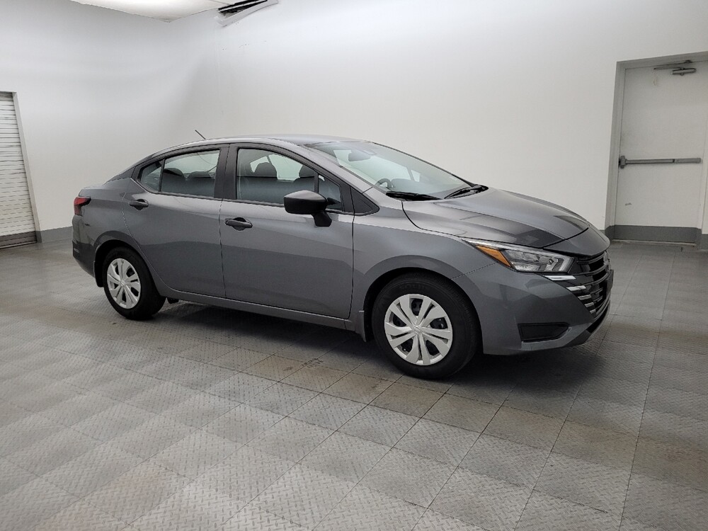 2025 Nissan Versa in Chandler, AZ 85225 - 18121044 11