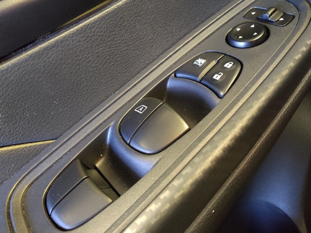 2025 Nissan Versa in Chandler, AZ 85225 - 18121044 27