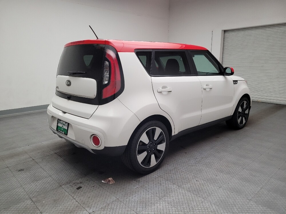 2019 Kia Soul in Downey, CA 90241 - 18121048 9