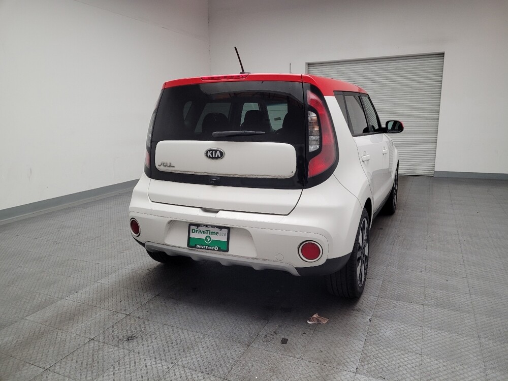 2019 Kia Soul in Downey, CA 90241 - 18121048 7