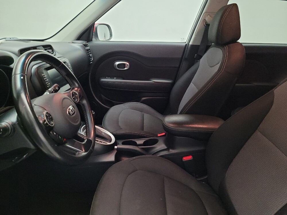 2019 Kia Soul in Downey, CA 90241 - 18121048 17