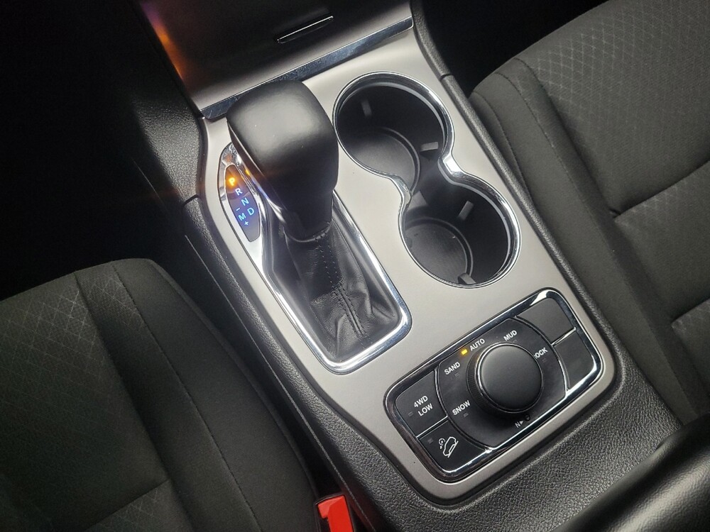 2019 Jeep Grand Cherokee in Indianapolis, IN 46219 - 18121056 26