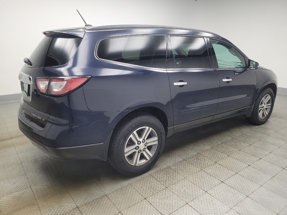 2015 Chevrolet Traverse in Indianapolis, IN 46219 - 18121062 10