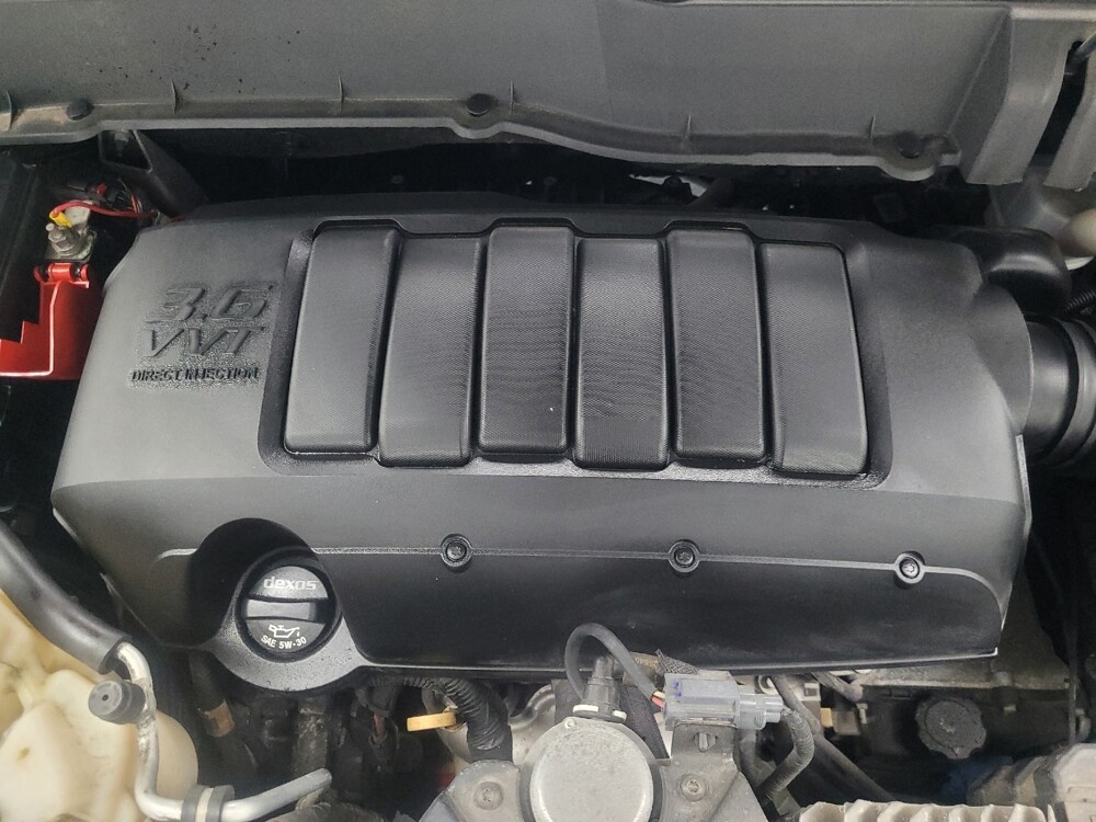 2015 Chevrolet Traverse in Indianapolis, IN 46219 - 18121062 30