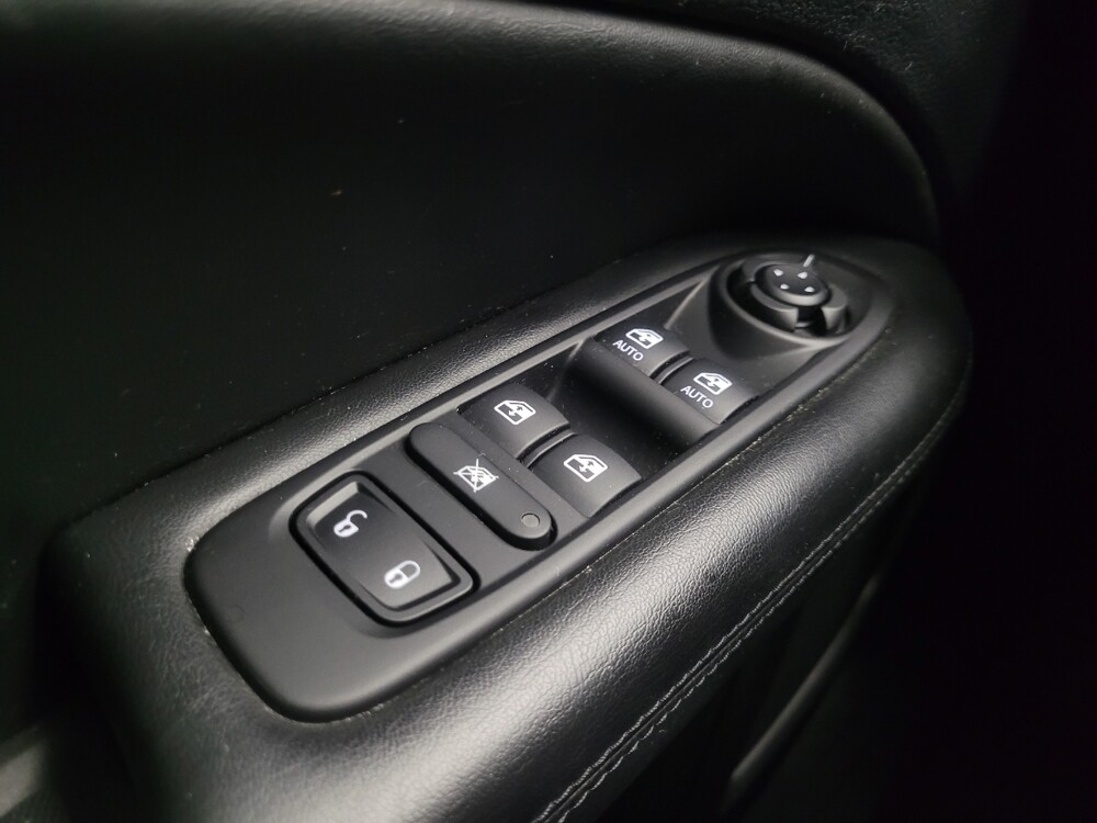 2021 Jeep Compass in Indianapolis, IN 46219 - 18121066 27