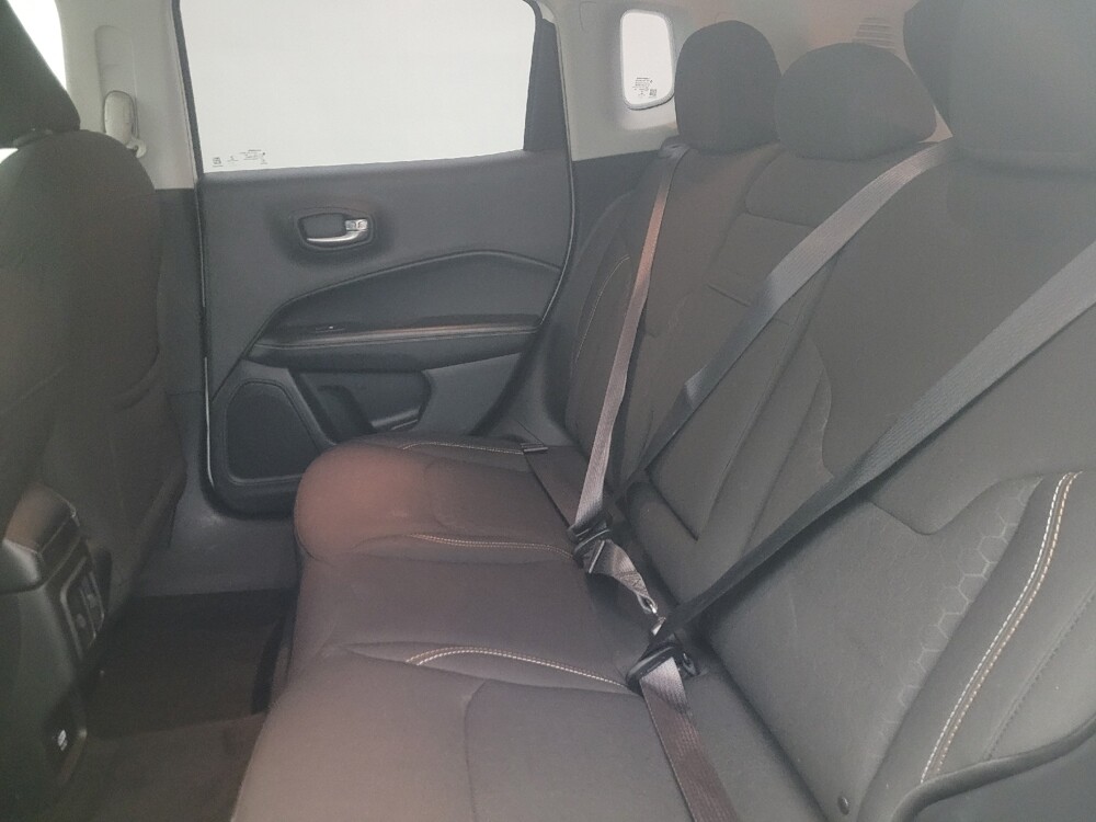 2018 Jeep Compass in Phoenix, AZ 85022 - 18121069 18