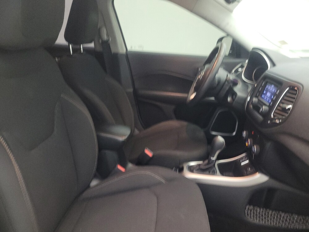 2018 Jeep Compass in Phoenix, AZ 85022 - 18121069 21