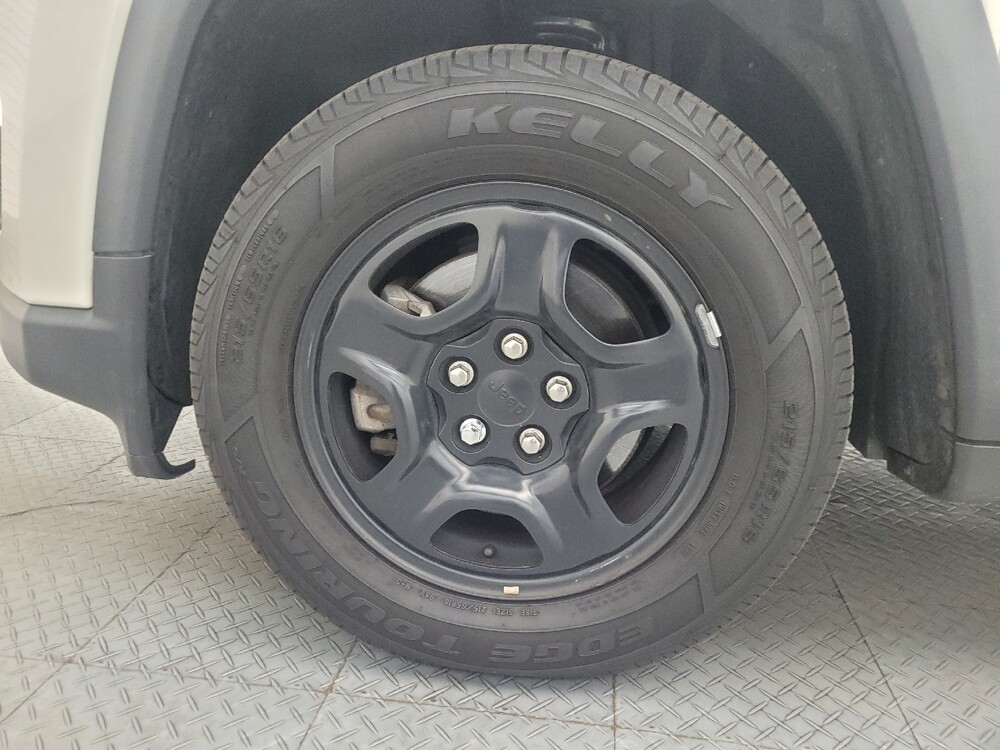 2018 Jeep Compass in Phoenix, AZ 85022 - 18121069 31