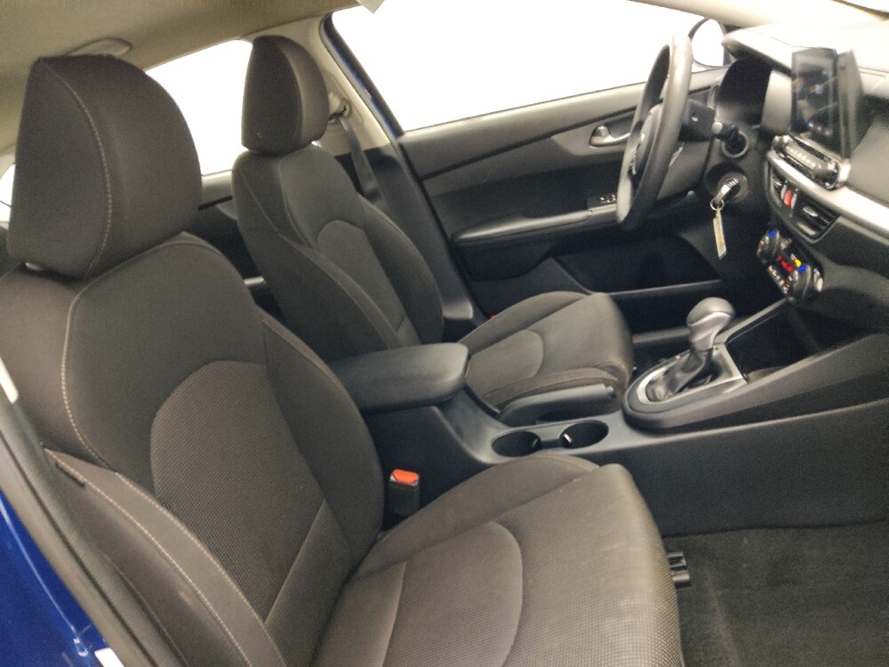 2019 Kia Forte in Duluth, GA 30096 - 18121070 21