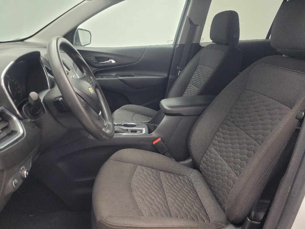 2020 Chevrolet Equinox in Indianapolis, IN 46219 - 18121071 17