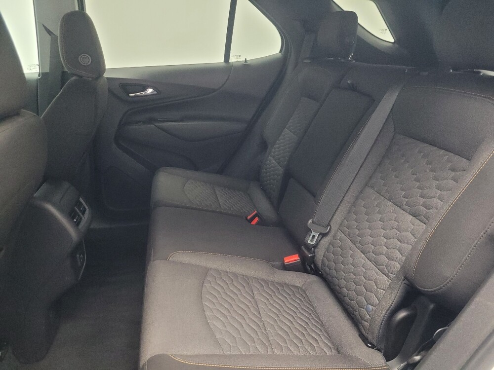 2020 Chevrolet Equinox in Indianapolis, IN 46219 - 18121071 18