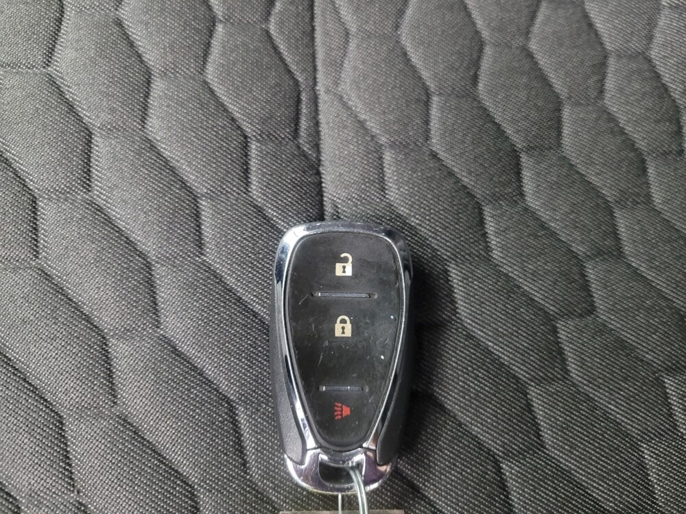 2020 Chevrolet Equinox in Indianapolis, IN 46219 - 18121071 32