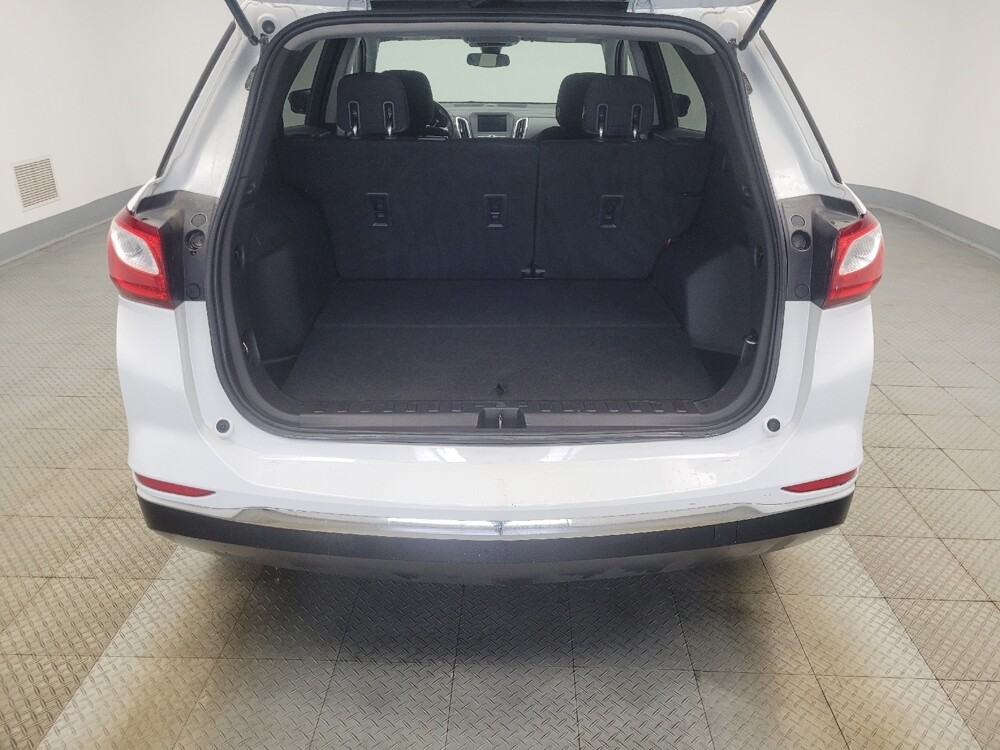 2020 Chevrolet Equinox in Indianapolis, IN 46219 - 18121071 29