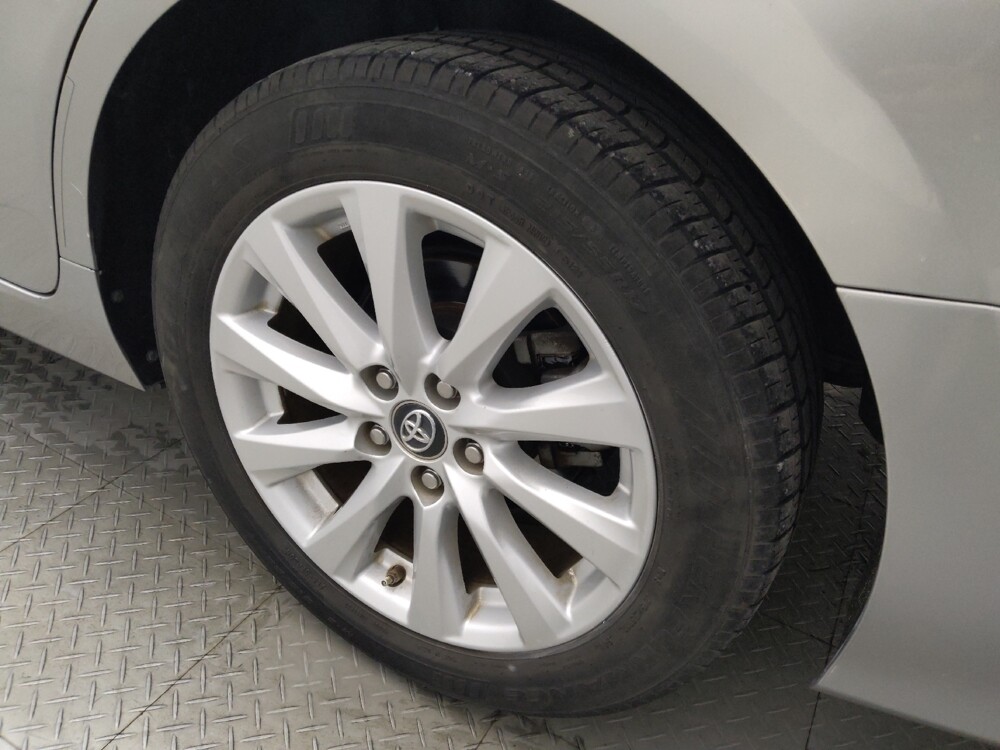 2019 Toyota Camry in Tyler, TX 75701 - 18121074 31