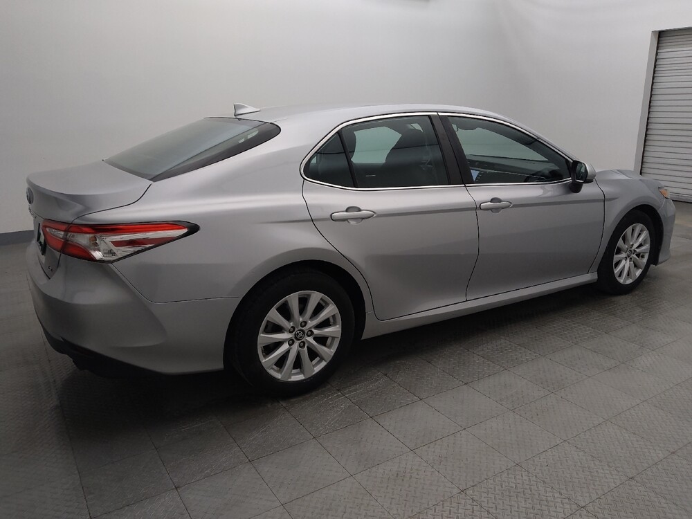 2019 Toyota Camry in Tyler, TX 75701 - 18121074 10