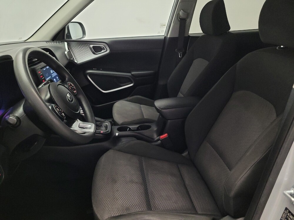 2021 Kia Soul in Fresno, CA 93726 - 18121076 17